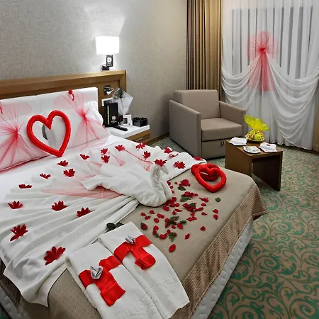 Selcuk Hotel 4*