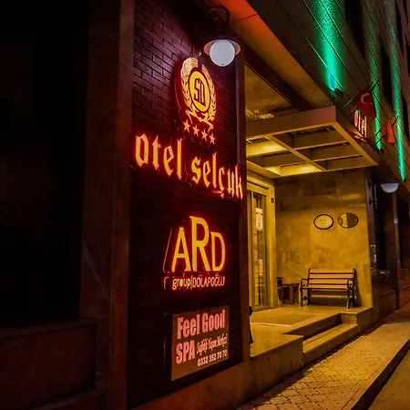 Selcuk מלון קוניה