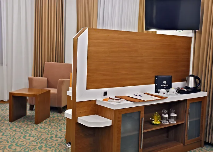 Selcuk Hotel 4*